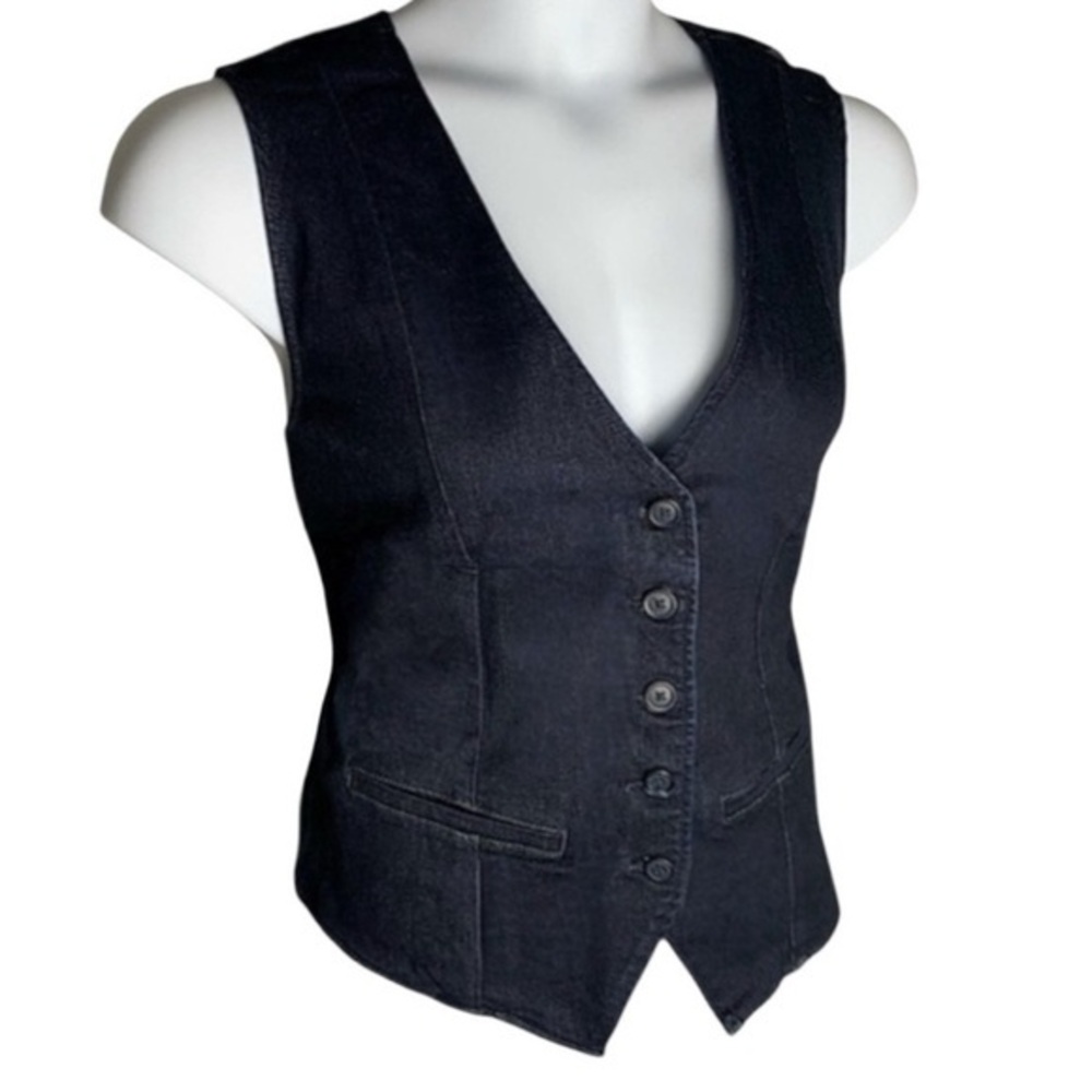 TORRID Studio Denim Tailored Vest NWT Size 3X‎